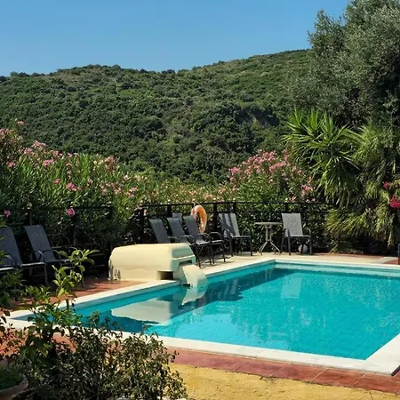 Villa Aliona Mavrata