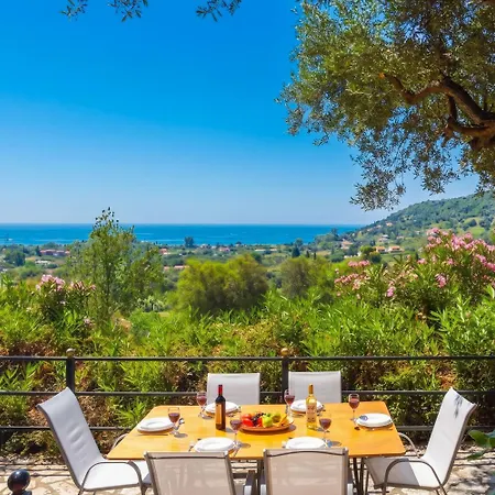 Villa Aliona