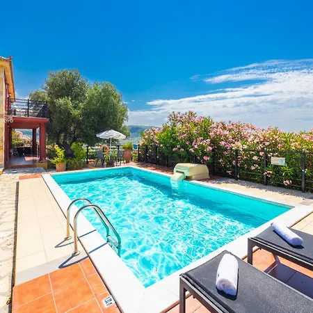 Villa Aliona Mavrata