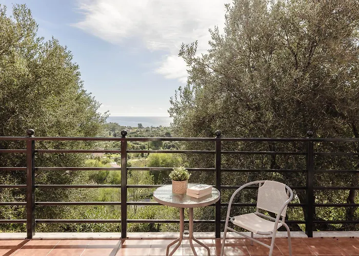 Villa Aliona Mavrata