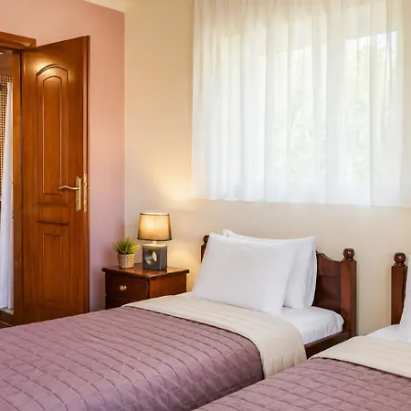 Villa Aliona