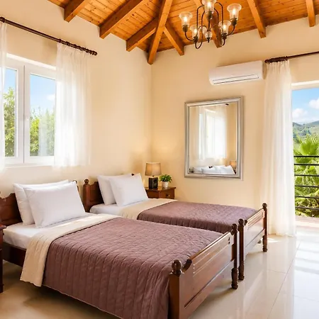 Villa Aliona Mavrata